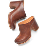 Brown leather mule from Kork Ease Sagano 66706 collection, featuring a stylish slip-on design and comfortable flat sole.