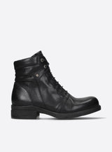 Wolky Center 2628 water-resistant lace-up boot in black with sturdy sole and padded collar, designed for comfort and durability.