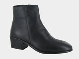 Naot Goodie 17497 Chelsea Boot