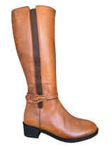V Italia Hannah Boot in black leather with low heel and almond toe, featuring stylish stitching details.