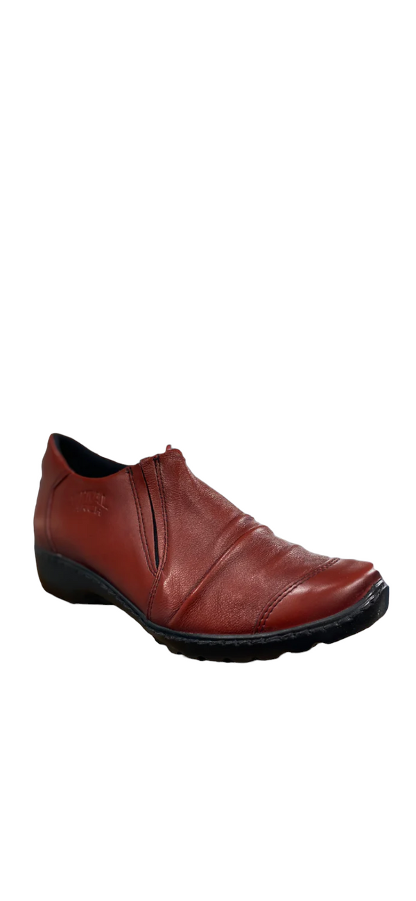 V Italia 1402 Ruched Wine Leather Loafer