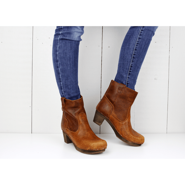 Junaa shoes store
